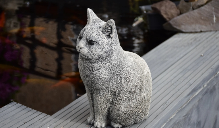 cat yard statue
