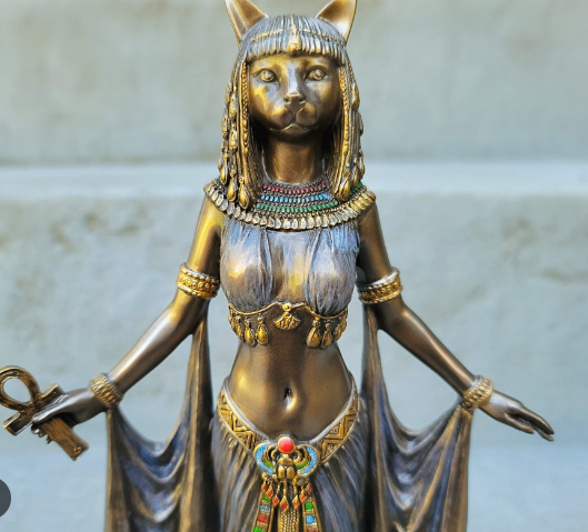 bastet goddess statue