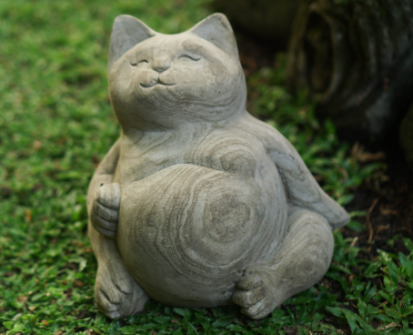 fat cat garden statue