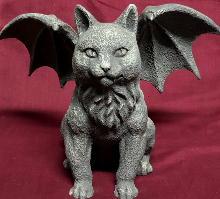 cat gargoyle statue
