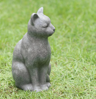 cat lawn statue