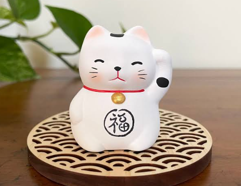 chinese cat statue