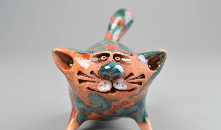 antique ceramic cat figurines