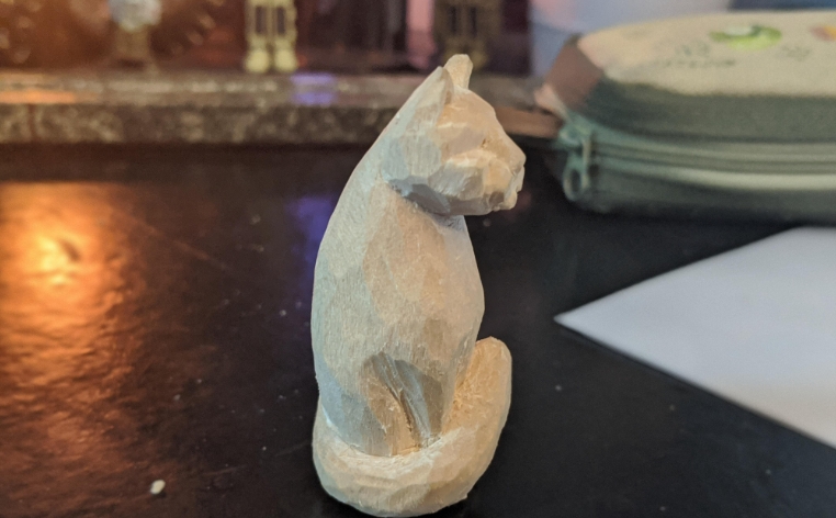 cat wood sculpture