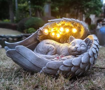 solar cat statue
