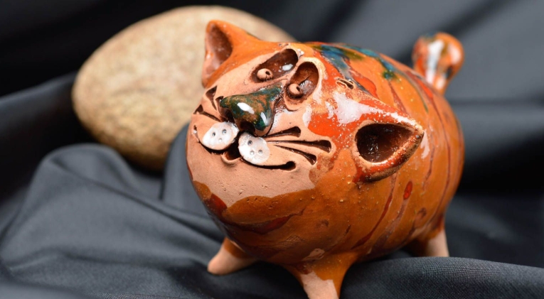 decorative cat statue