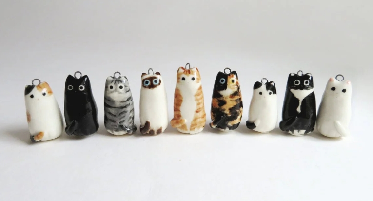 cute cat sculpture