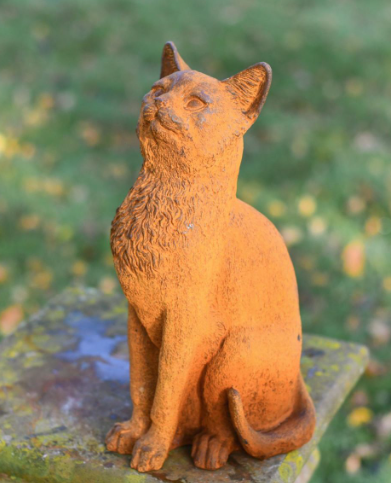 iron cat sculpture