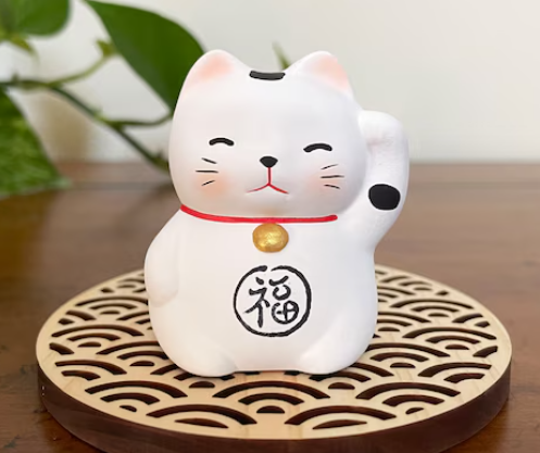 japanese good luck cat figurines