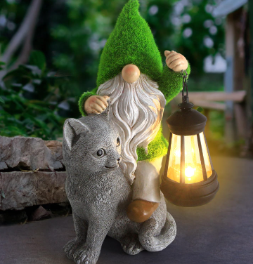 garden gnome cat