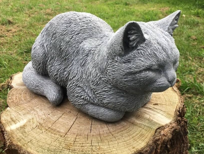 stone cat sculpture