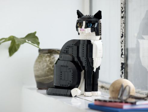 lego cat sculpture