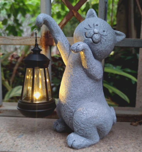 solar garden cat statue