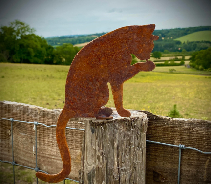 metal cat garden sculpture