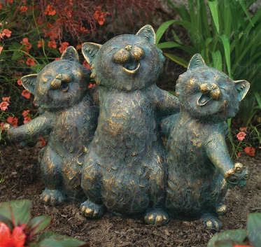 singing kittens garden statue