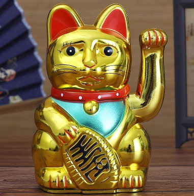 money cat statue