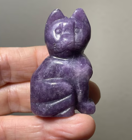 purple cat statue