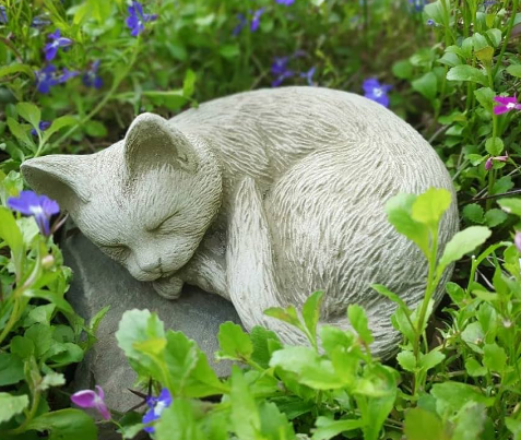 stone garden ornaments cats