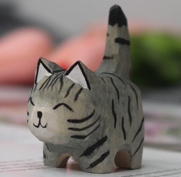 miniature cat sculpture